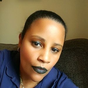 Meet your Posher, Candida